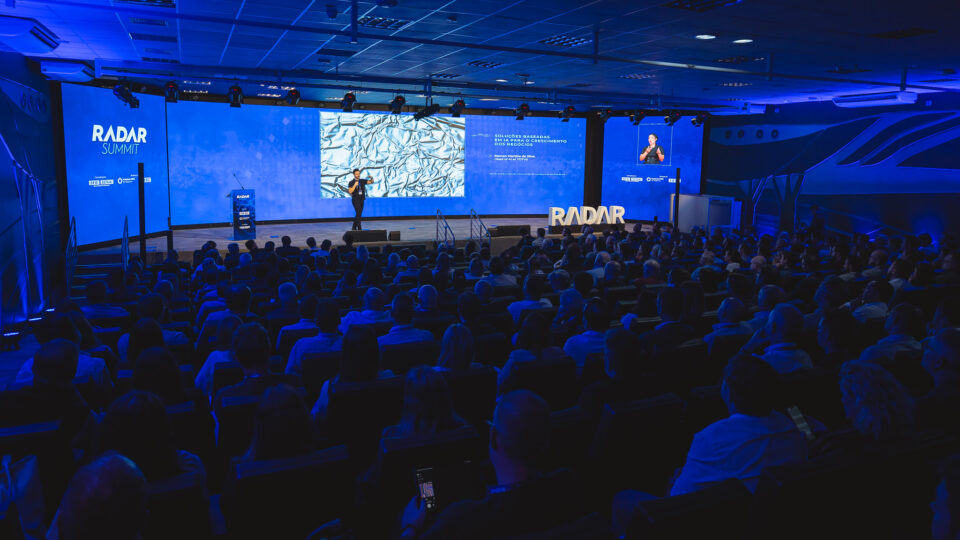 IA Revolucionará a Economia: Por que o Brasil está Ficando para Trás Enquanto Santa Catarina Desponta como Líder?