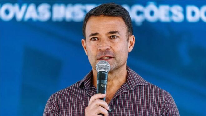 Mello Araújo para o Senado: Como recuos de aliados e xadrez político fortalecem vice de Nunes para 2026