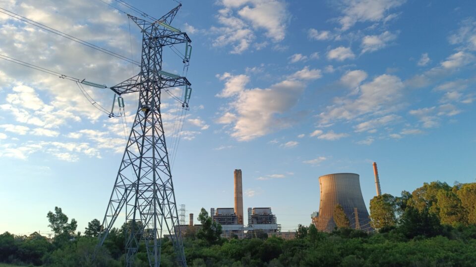 Contradição Pré-COP 30: Governo Federal Luta na Justiça para Manter Usina de Carvão Poluidora em Funcionamento