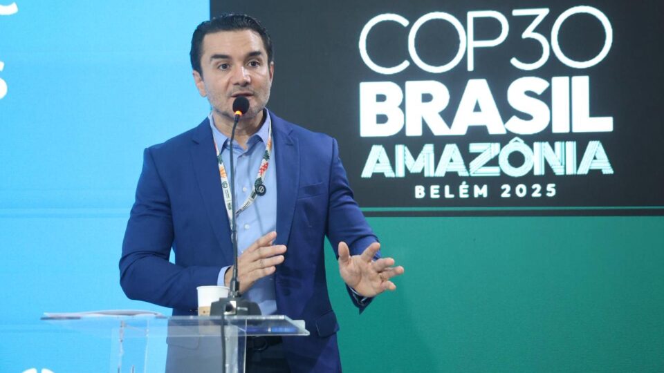 Incêndio na COP 30: Ministro Celso Sabino minimiza ocorrido e gera polêmica ao afirmar que 'poderia ser em qualquer lugar'