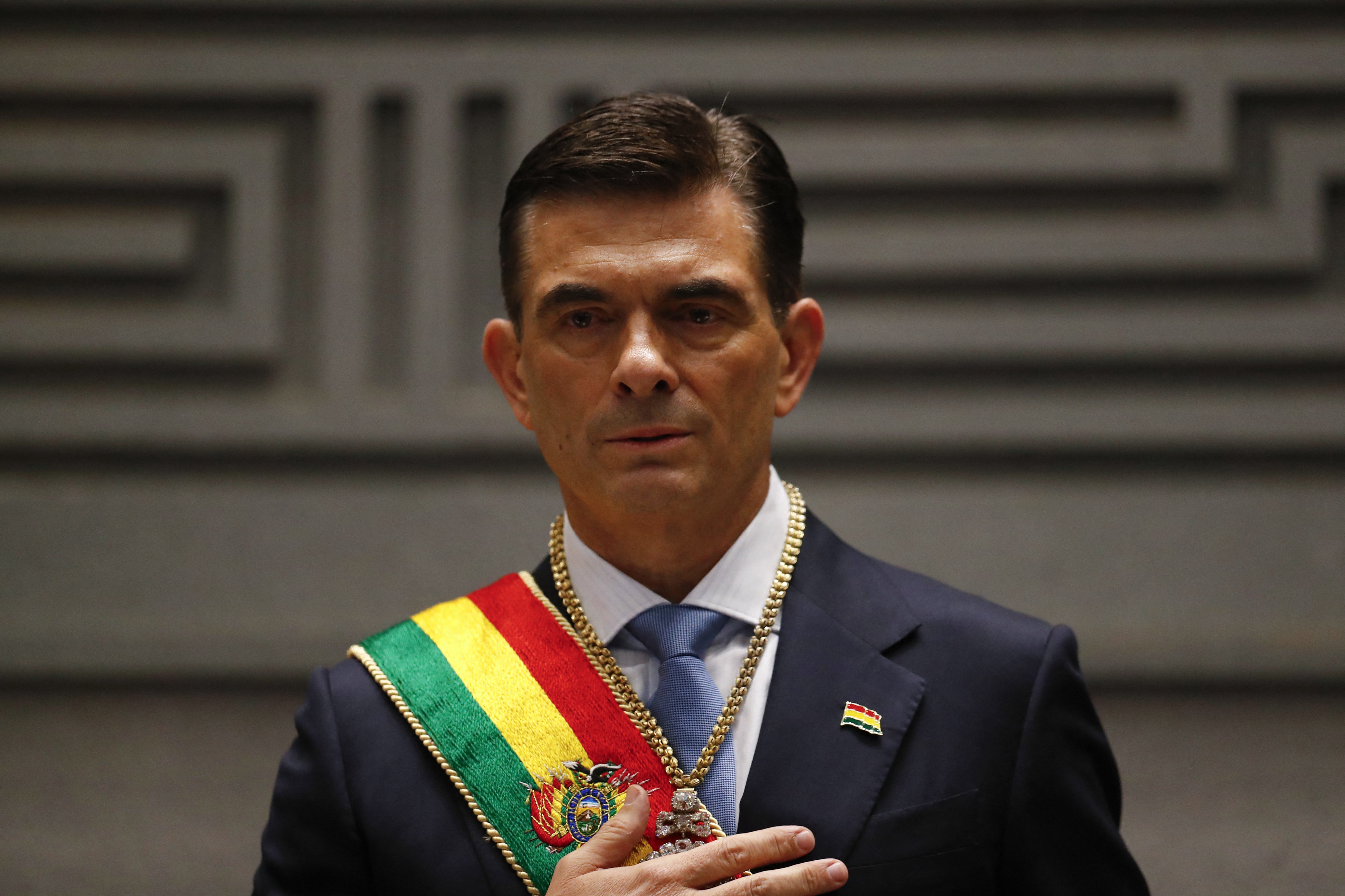 Fim de uma Era: Bolívia Vira à Direita com Rodrigo Paz na Presidência em Meio à Crise Histórica